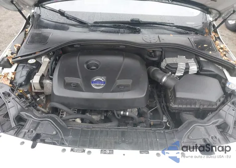 2015 Volvo S60 T5 Premier z USA, uszkodzony, nr VIN YV126MFKXF1337912